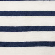 Manches longues, Écru/Marine Gestreifter Stoff eines Herren-Bretagne-Shirts in Navy und Weiß.