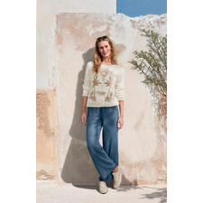 Sanjo Sommer-Tweed-Sneaker Frau in handbesticktem Frottee-Pullover und weitem Hosen mit Pflanzenmuster