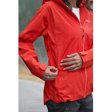 Damen, Jacke Detailansicht einer roten Hardshell-Jacke von Halti.