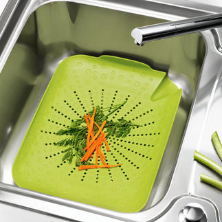 BRIX-Küchenspülen-Sieb Alles in die Spüle – und mit einem Griff wieder heraus. Ihre Hände – und Ihre Küche – bleiben sauber.