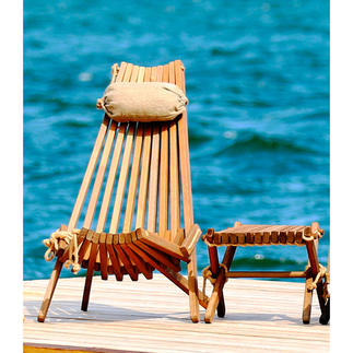 Skandinavischer Design-Liegestuhl oder Design-Beistellhocker/-tisch Komfortable Lamellen-Konstruktion aus raffiniert befestigtem Eiche-Massivholz.