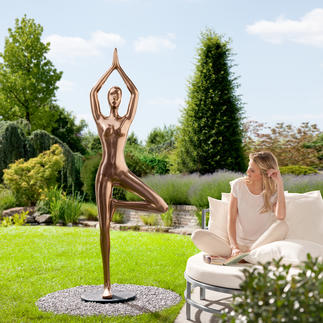 Yoga-Statue Baum Ganzjährig outdoortauglich – aus wetterfestem Kunstguss mit Bronze-Finish. Von Hand poliert.