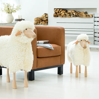 Schafe in Lebensgrösse Designobjekt, Sitzplatz, liebenswerter Hausgenosse: die Schafskulpturen in Lebensgrösse.