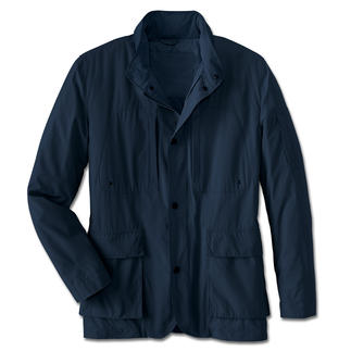 Navy Smart Casual-Funktionsjacke auf einem weißen Hintergrund.