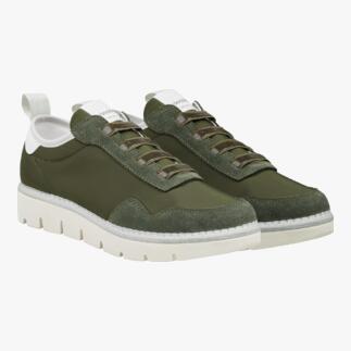 Doppelte Darstellung von grünen Pànchic Sneakers in Größe 37 mit weißen Akzenten.