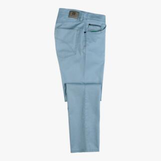 Helle Canvas-Five-Pocket-Hose mit seitlichem Taschendesign.