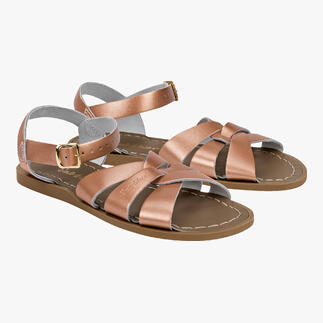 Elegante Salt-Water Ledersandalen in roségold mit schmalen Riemen.