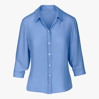 Blaue Janice & Jo Ganzjahres-Bluse in voller Ansicht.