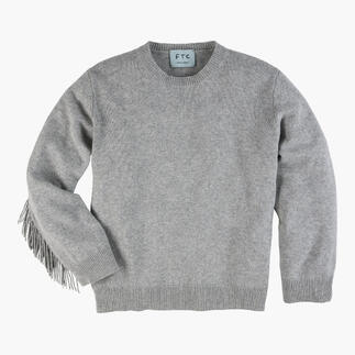 Grauem Pulli mit Fransen von FTC auf weißem Hintergrund.