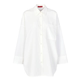 Oversize Sommerbluse in Weiß mit geradem Schnitt.