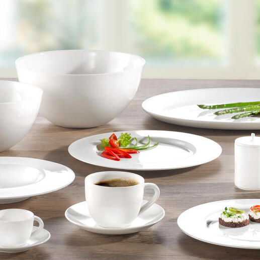 Bone China Geschirr „À-Table“ in verschiedenen Formen.