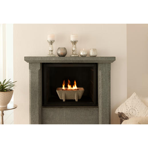 Keine Asche, kein Russ und doch ein stimmungsvolles Feuer – mit dem Schmelzfeuer® XL. Keine Asche, kein Russ und doch ein stimmungsvolles Feuer – mit dem Schmelzfeuer® XL.