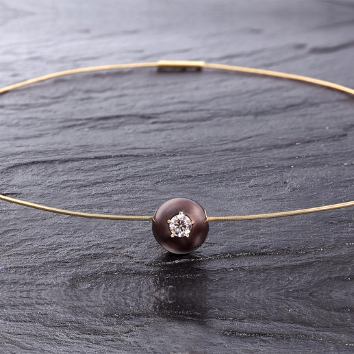 Diamant-Perlen-Collier Aussergewöhnlich: Ein brauner Diamant, gefasst in einer kostbaren Tahiti-Zuchtperle.