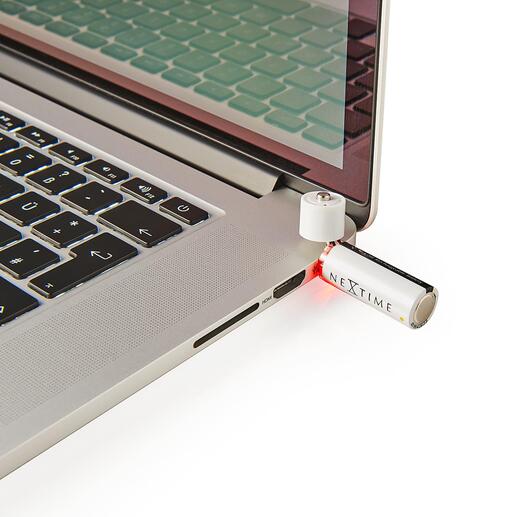 Einfach am USB-Port aufladbar – ohne Ladegerät, ohne Kabel.