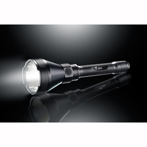 5.000 Lumen Powertaschenlampe Die Lichtrevolution im Kompaktformat: 5.000 Lumen Lichtstrom, 1,8 km Leuchtweite. Exklusiv bei Pro-Idee.