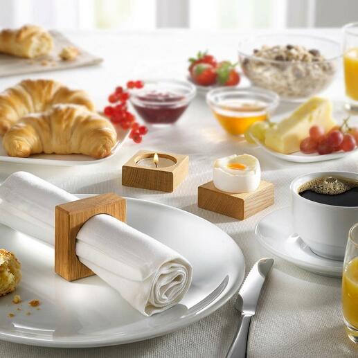 Holz-Serviettenringe auf einem festlich gedeckten Tisch