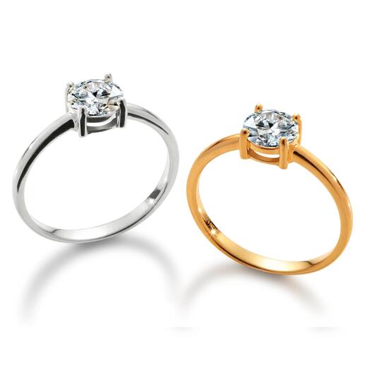Moissanite Ring Elegant an der Hand: der Ring mit feurig funkelndem Moissanite-Einkaräter.