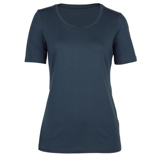 Das Basic-Shirt aus swiss+cotton: form- und farbtreu, geschmeidig glatt und dehnbequem. Schimmert edel und bleibt langfristig blütenweiss bzw. farbbrillant.