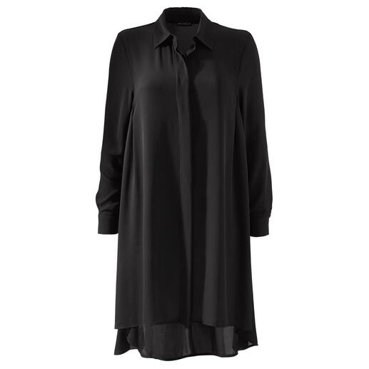 Die schwarze Longbluse im perfekten Kleiderschnitt: Nominiert zum meist getragenen Lieblingsstück. Feminin schwingend. Nahezu knitterfrei. Maschinenwaschbar.