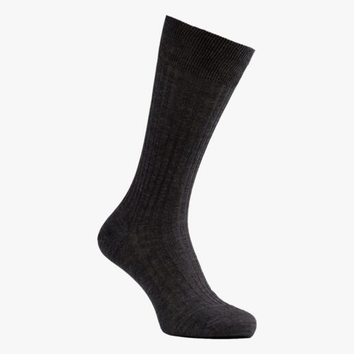 Pantherella Merino-Socken Aus superfeiner Merino-Schurwolle – dennoch erstaunlich strapazierfähig und formstabil.