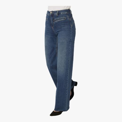 Die modische Wide-leg-Jeans mit dem populären Liu Jo Knack-Po-Effekt. Und elastischem Pavée-Einsatz für optimalen Sitz.
