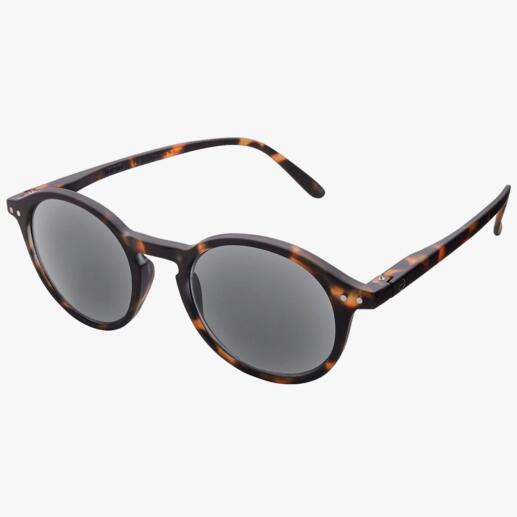Steht jedem gut: die stylishe Sonnenbrille von der angesagten Pariser Brillenmarke Izipizi®. In der Mode-Presse vielbe­sproch­en. In den Luxuskaufhäusern der Weltmetropolen erhältlich. 