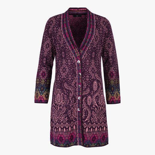 Cardigan long en jacquard IVKO L’art du tricot dans toute sa splendeur : l’élégant cardigan long au motif jacquard exotique.