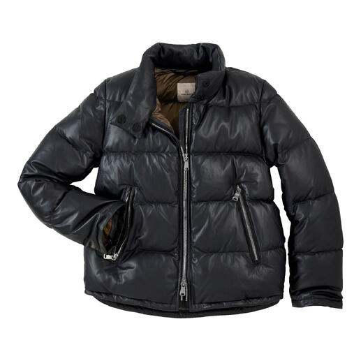 Schwarze Lammnappa-Daunenjacke für Damen, leicht glänzend.