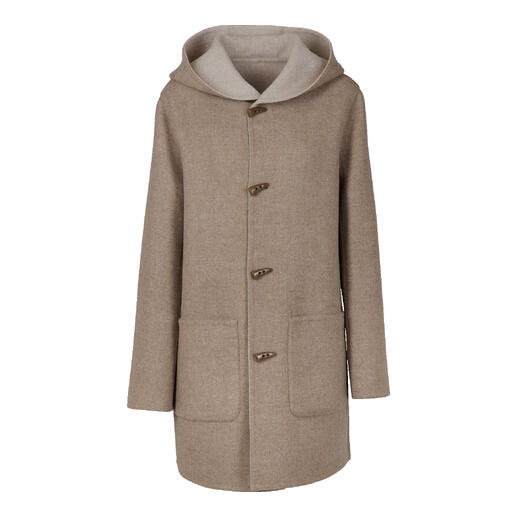 Beige Alpaka-Doubleface-Dufflecoat mit Kapuze in voller Ansicht.