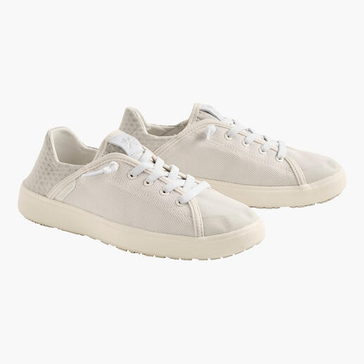 Weiße Tropicfeel Sunset-Sneaker in einer leicht seitlichen Ansicht