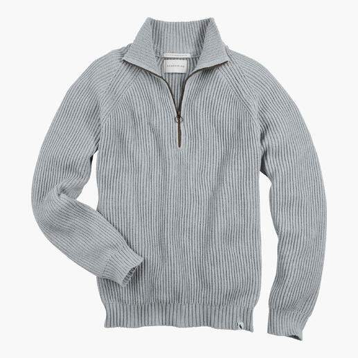 Hellgrauer Rippstrick-Troyer mit Reißverschluss, frontal abgebildet.