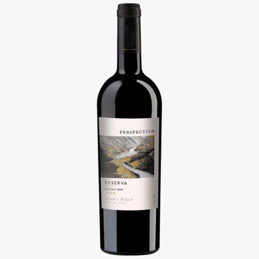 Perspectiva Reserva 2019, Douro DOP, Portugal 
            Der Verkostungssieger aus Portugal. Unter 45 Konkurrenten. (London Wine Competition)*
            *londonwinecompetition.com/2020 für den Jahrgang 2016
        