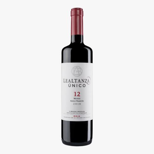 Unico 2018, Lealtanza, DOCa Rioja Crianza, Spanien 
            „Kräftige Säure. Samtige Tannine. Langer Abgang. 94 Punkte.“ (Wine Enthusiast)*
            *wineenthusiast.com
        