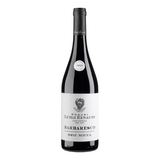 Flasche Einaudi Barbaresco 2022 mit Etikett auf weißem Hintergrund.