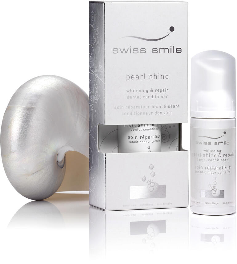 Der einmalige Lichtbrechungs-Effekt des Perlmutts verleiht Ihren Zähnen strahlenden, weissen Perlglanz. Pearl Shine & Repair Conditioner in ansprechendem Verpackungsdesign.