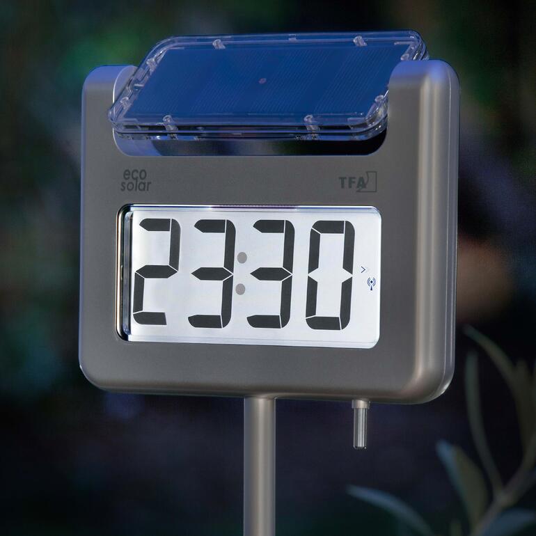 Solar-Gartenthermometer mit Funkuhr, Nahaufnahme