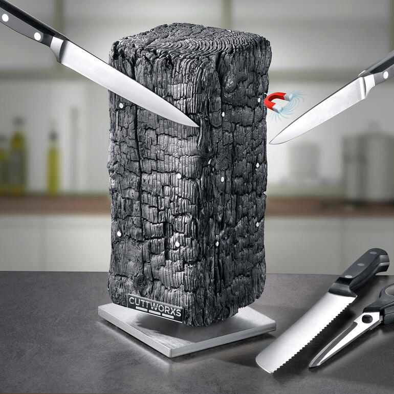 Magnetischer Messerblock mit einzigartiger Holzoberfläche.