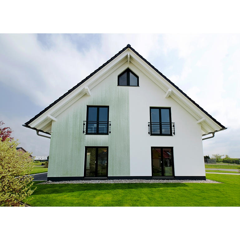 Vos dalles, façades, décorations de jardin en pierre ... adoptent un revêtement hydrofuge et anti-salissures et une apparence parfaitement entretenue durable. Haus mit sichtbarem Einsatz von 3D-Hybrid-Beschichtung