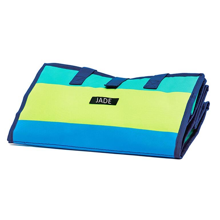 Klein zusammengefaltet nimmt sie im Froster kaum Platz ein. Kühltasche JADE zusammengefaltet und mit Griffen