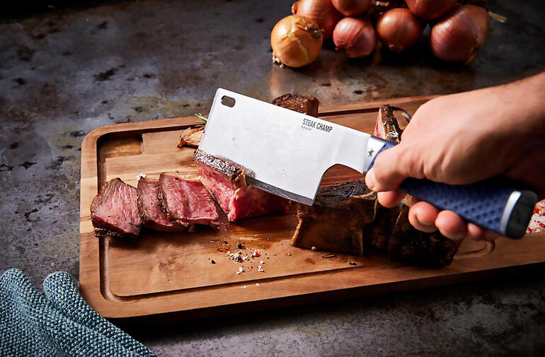 Steakmesser SteakChamp Flip & Cut schneidet Fleisch