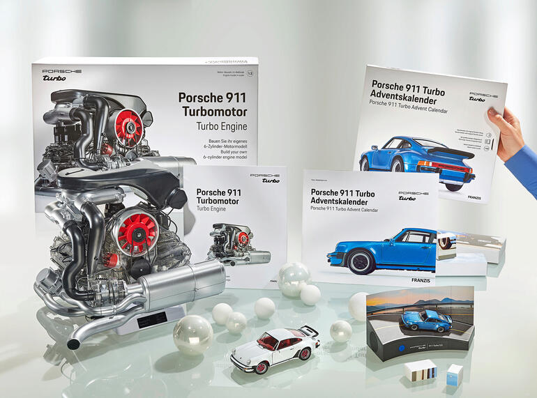 Porsche 911 Turbo Modellbaukasten mit Motor und Anleitungen.