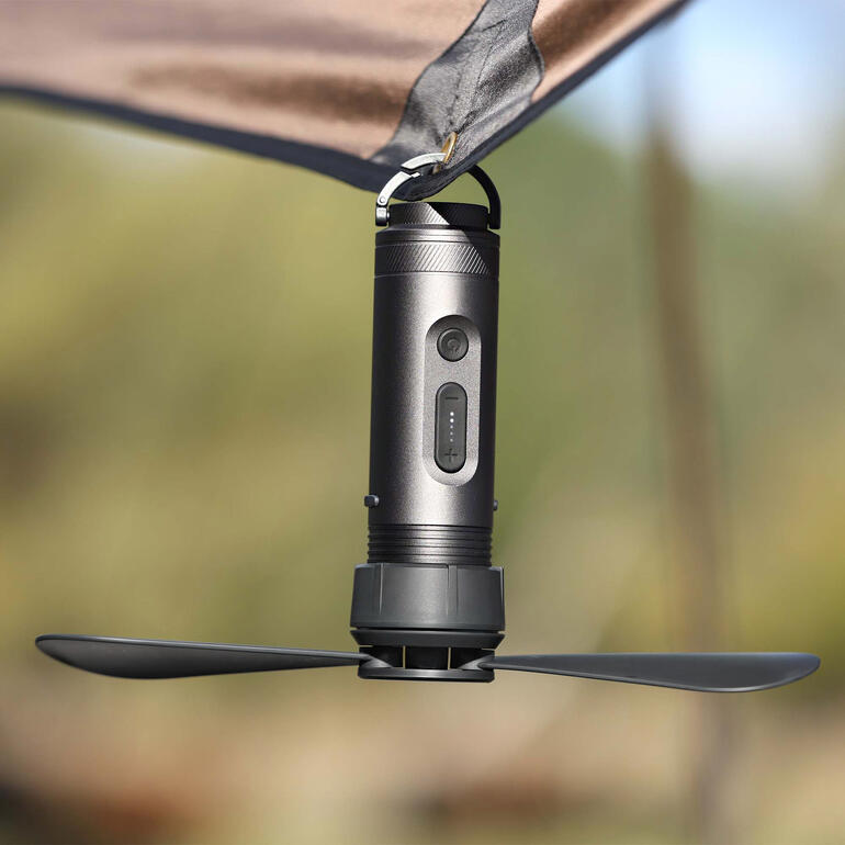 Tragbare Blasdüse von 5-in-1 Outdoor-Kit mit zwei Propellerflügeln.