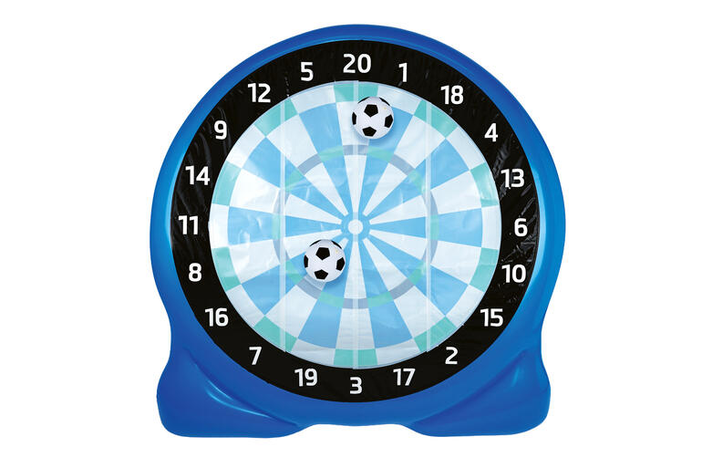 Nahaufnahme einer Fußball-Dart Zielscheibe mit Punkten.