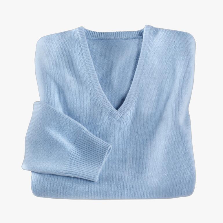 Herren-Kaschmirpullover in hellblau mit V-Ausschnitt.
