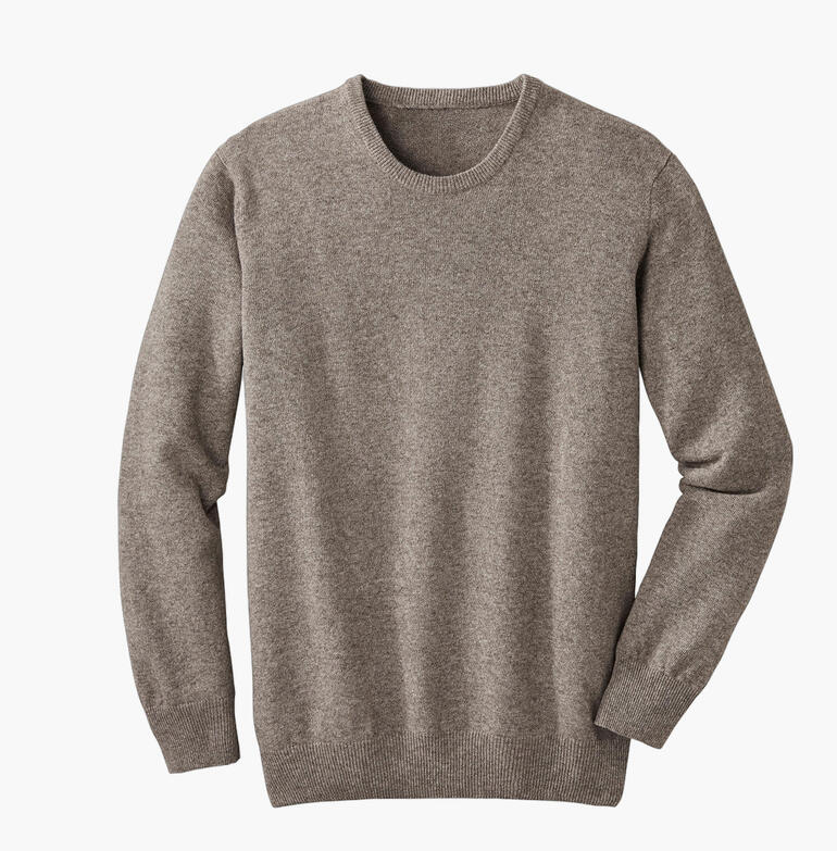 Yak-Pullover, Ansicht von vorne mit Rundhalsausschnitt und langen Ärmeln.