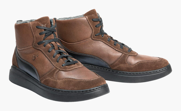 Brauner OCONI Wintersneaker mit Schnürung und Innenfutter, Seitansicht, Größe 41