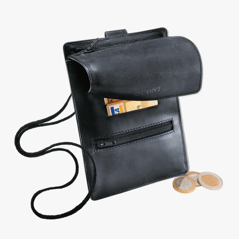 Schwarzer Leder-Brustbeutel mit Fächern für Geld und Karten.